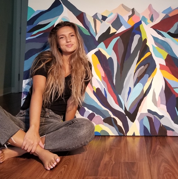 Meet your Posher, Jenna - Picture 1 of 1